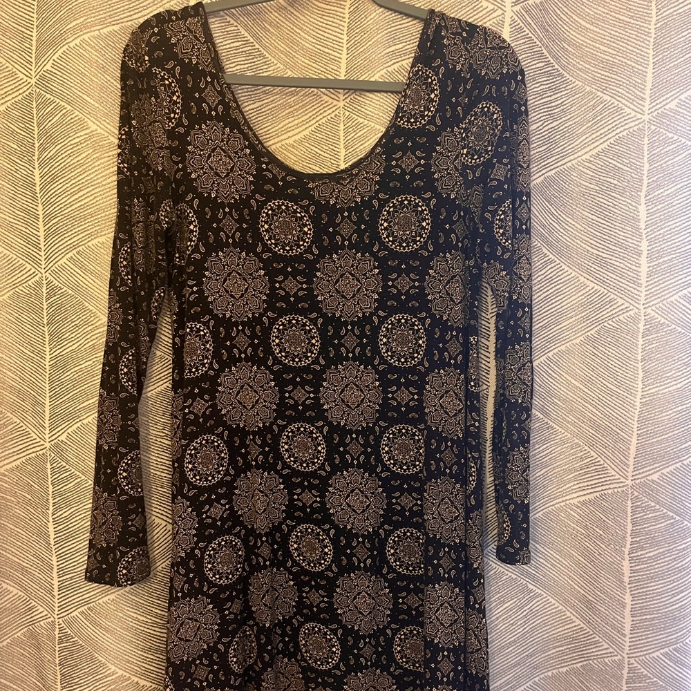 💙 Black and gold dress